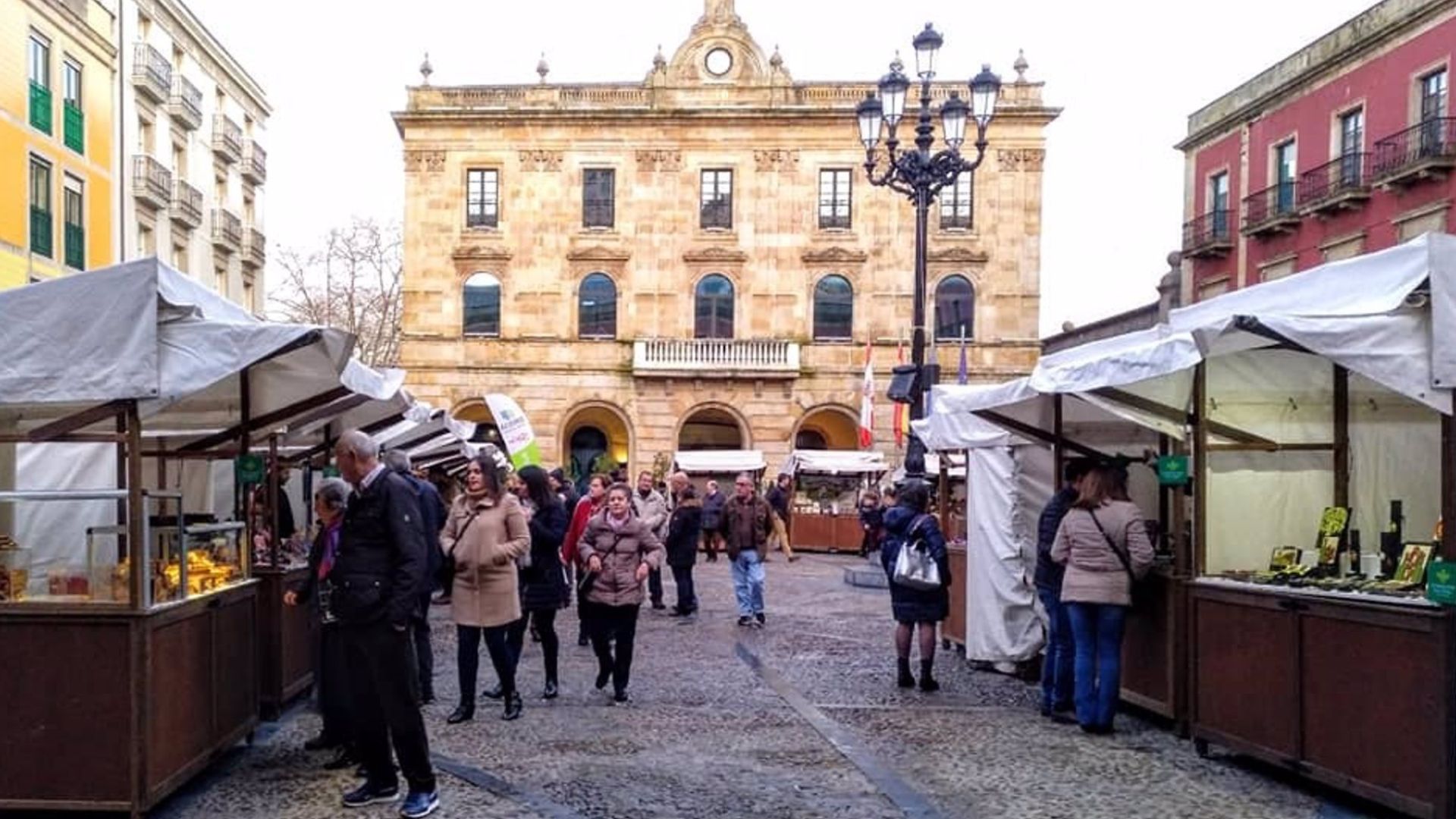 Gij N Vuelve A Saborear Su Mercado Artesano Y Ecol Gico Migij N