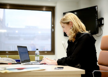 «En Asturias debemos cuidar nuestras raíces, pero la oficialidad puede suponer un problema»