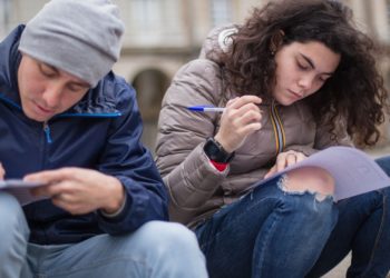 La Universidad de Oviedo reduce a dos meses la estancia mínima de los Erasmus