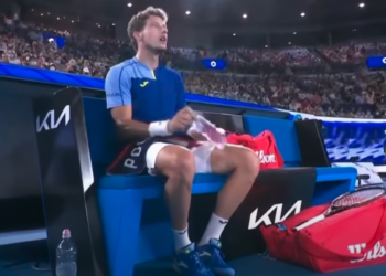 El saque de Berrettini condena a un Carreño que cae en octavos de final del Open de Australia