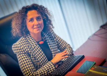 Beatriz Zapico: «¿Está Asturias para gastarse más de 74 millones de euros para imponer una lengua ficticia?»