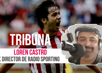 Una montaña rusa rojiblanca