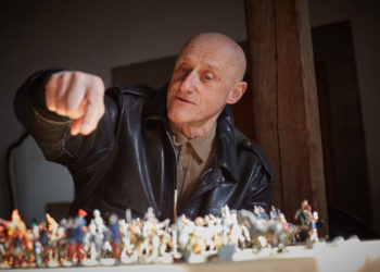 Jorge Ilegal: «El arzobispo de Oviedo se habrá comido una hostia en mal estado para decir las cosas que dice»