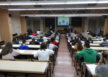 Más de un centenar de alumnos de segundo de Bachillerato participan en la Olimpiada Asturiana de Biología