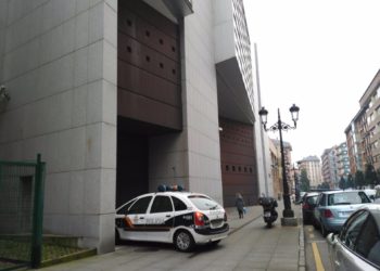 Piden prisión para el hombre que golpeó a otro en Oviedo por recriminarle que zarandease a su pareja