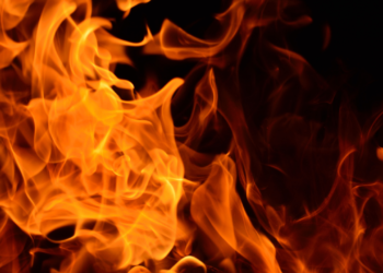 Fiscalía pide prisión, multa y pago de indemnización para un acusado de causar un incendio en Tineo con su quad