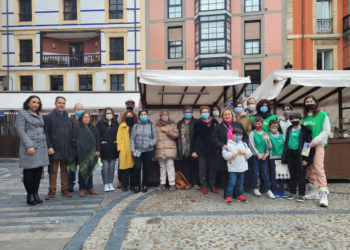 Las ONGD ya exponen sus proyectos en el Mercado Artesano y Ecológico de Gijón