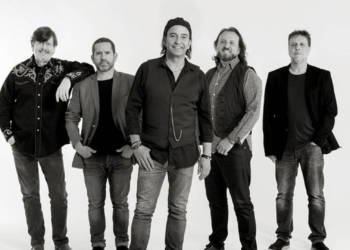 Álvaro Urquijo (Los Secretos): «Tocar en Asturias es como tocar en casa»