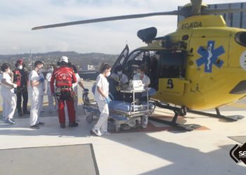 Trasladan al HUCA en helicóptero a un joven herido mientras hacía prácticas en Aller