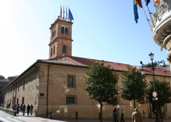 La Universidad organiza hoy una concentración por la paz y contra la invasión rusa