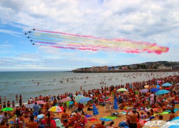 El festival aéreo se transforma en la Fiesta del Cielo, con múltiples actividades y un espectáculo de drones
