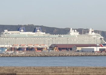 El ‘Britannia’ inaugura la temporada de cruceros en El Musel