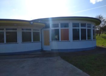 Reclaman poner a disposición de los vecinos de Viesques la antigua ludoteca del CHAS