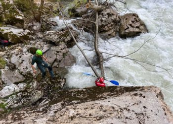 Localizado un cuerpo sin vida en el área de búsqueda del piragüista desaparecido en el río Deva
