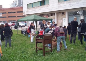 La Plataforma Contra la Contaminación reúne a mayores y pequeños en sus jornadas “Y tú ¿qué respiras en Xixón?”