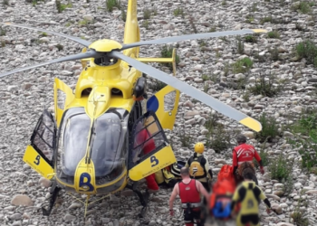 Rescatado un hombre con traumatismo craneal en un pedrero del Narcea