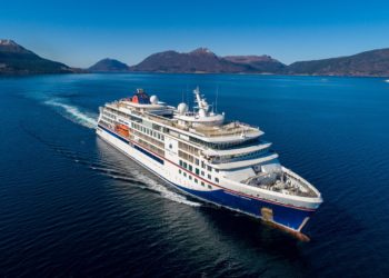 Mañana llega a Gijón el crucero «Hanseatic Nature»