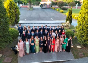 El Colegio La Corolla celebra la graduación de su 20º promoción de bachilleres