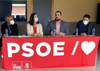 Barbón reprocha a Ayuso no comunicar la agenda de su visita a Asturias