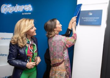 Cuca Gamarra: «Asturias no tiene que resignarse a tener de presidente un clon de Sánchez»