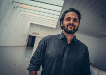 Pablo de Soto, director de LABoral: «Queremos más cantera. Seguir cuidando a los artistas, los de nuestra ciudad y nuestra región»