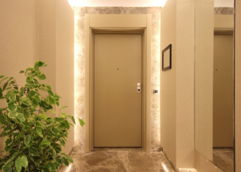 Detenido un ovetense por estafar a personas mayores en ventas domiciliarias