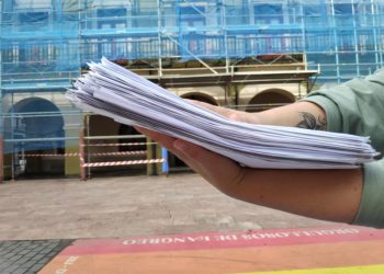 Registran 3.000 firmas para conseguir la readmisión de los voluntarios del Albergue de Langreo