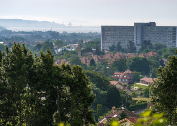 Casas de Cabueñes siguen sin conexión a la red de sanenamiento