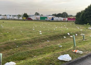 Cabueñes, zona cero | La fiesta da paso a la suciedad