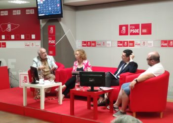 La Casa del Pueblo confronta ideas sobre ley trans, sexo y género