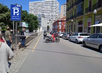 Los bomberos acordonan la zona del Mercado del Sur por un escape de gas