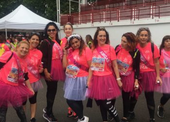 Fotos | La marea rosa inunda Gijón con la carrera de la mujer