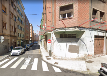 Se precipita en Gijón un hombre por una claraboya mientras tendía la ropa