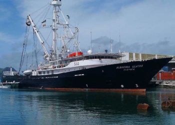 Una fuga de amoniaco, causa de la explosión del atunero vigués en Seychelles