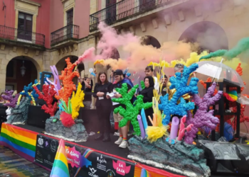 Xega reivindica una ley estatal LGTBIA+ para que sus vidas «no sean objeto de debate político»