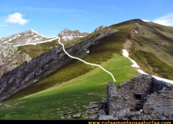 Continúa la búsqueda de las dos montañeras perdidas desde este domingo en Caso