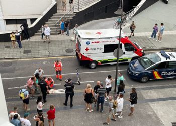 Una mujer es atropellada por un patinete eléctrico en el carril bici de Poniente