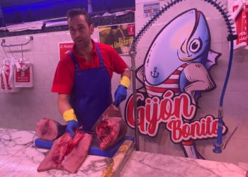 Gijón Bonito, «lo más bonito de Gijón», reclama su trono en las pescaderías
