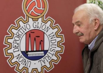 El Gijón Industrial dice adiós a ‘El Chato’