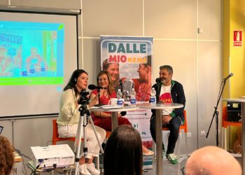 La agencia Melodijopérez celebra nueva sede en Grado y primer aniversario del podcast Dalle Mio Nena