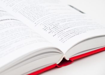 Marta Mori gana por segunda vez el Premio Xuan María Acebal de poesía en asturiano con la obra ‘Los carreros del tiempu’