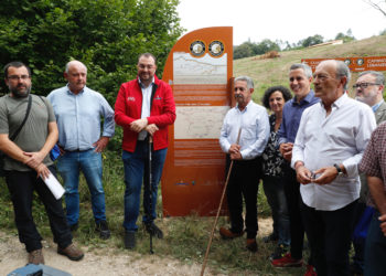 Barbón y Revilla inauguran el ‘Camín de los Santuarios’, que conecta Asturias y Cantabria como referente cultural y turístico
