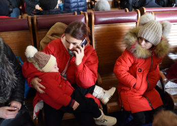 Psicólogos ucranianos ofrecen terapia gratuita para sanar las “otras” heridas de la guerra