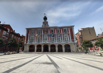 Mieres pone en marcha una segunda convocatoria de ayudas a familias con dificultades económicas y menores a su cargo