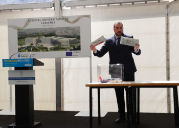 Colocada la primera piedra de la ampliación del Hospital de Cabueñes