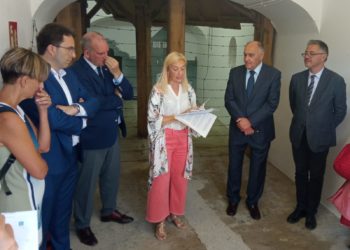 El horror de Auschwitz se muestra en una de las baterías del Cerro de Santa Catalina