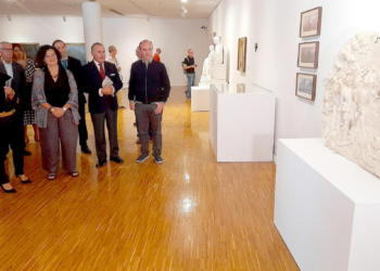Inaugurada la exposición sobre la huella de Covadonga en el arte en la sala Sabadell Herrero de Oviedo