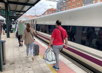 Transbordo obligado en León tras una nueva avería en la vía ferroviaria de Asturias