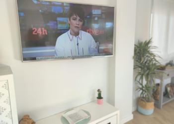 Asturias es la comunidad que más ve la tele, con 201 minutos diarios