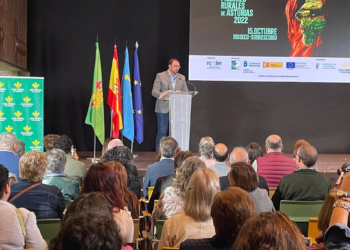 Adrián Barbón: «El futuro del campo asturiano se escribe en femenino»